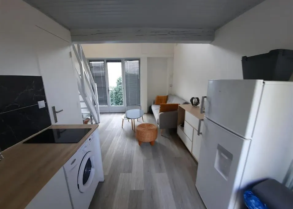 Adorable Guest House Avec Jardin Et Parking Privatif Экс-ан-Прованс Дом отдыха