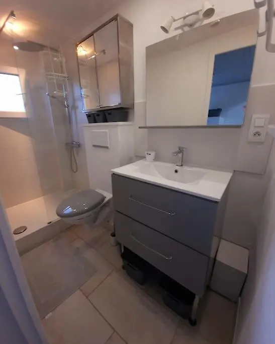 Adorable Guest House Avec Jardin Et Parking Privatif Экс-ан-Прованс